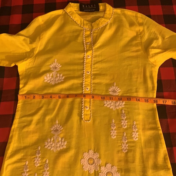 Kalki Fashion Double layered Kurti in yellow - Picture 6 of 14